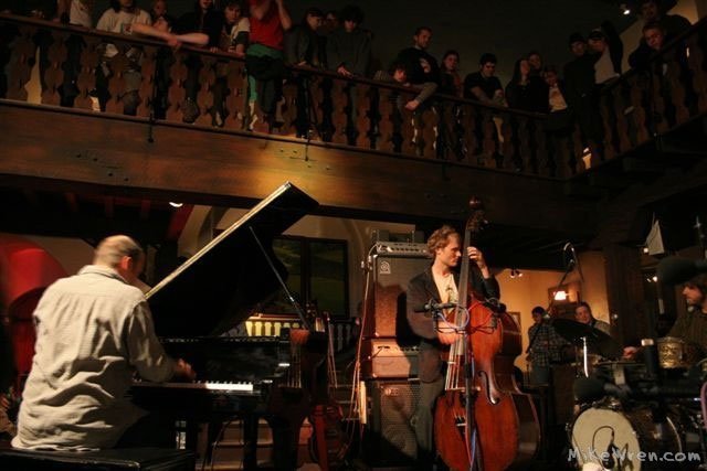 Medeski Martin & Wood 11/02/2004: Colony Cafe, Woodstock, NY