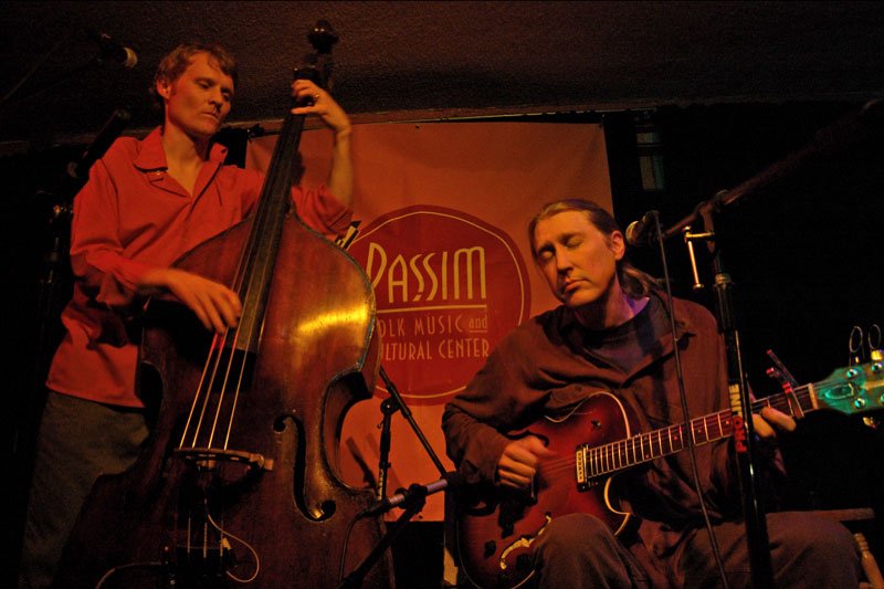 The Wood Brothers: Club Passim, Cambridge, MA  -1/21/2007