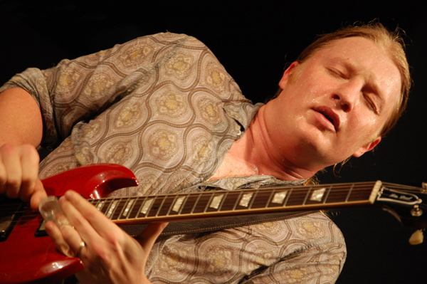 Derek Trucks/Susan Tedeschi, Kenny Wayne Shepherd: New Orleans Jazz & Heritage Festival, New Orleans, LA  4/30-5/1/10
