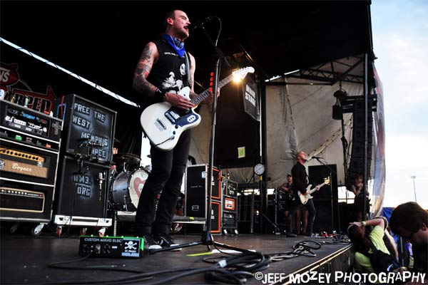 Vans Warped Tour : Cataberry Park, Shokopee, MN 8/1/10