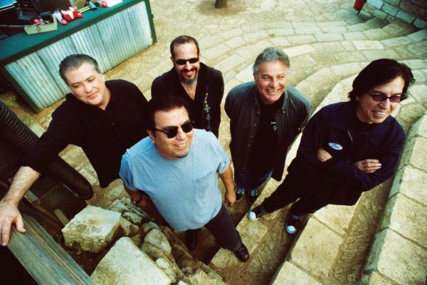 Los Lobos – Lebanon Opera House, Lebanon, NH 9/30/14 (SHOW REVIEW)