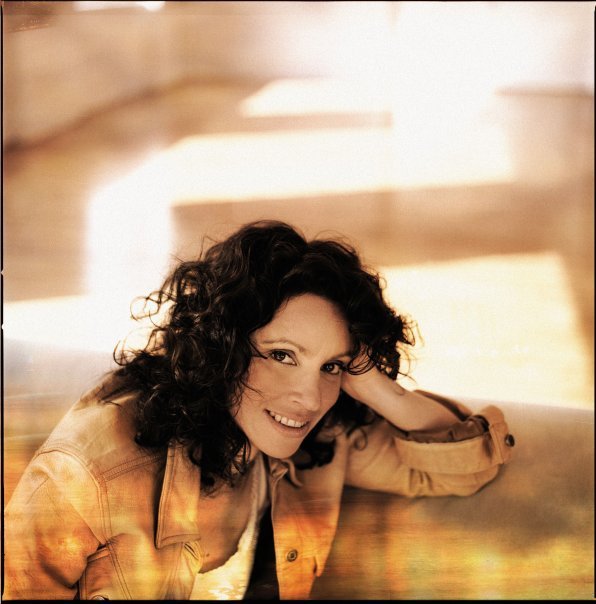 Lucy Kaplansky: Freight & Salvage Coffeehouse, Berkeley, CA 09/18/2011