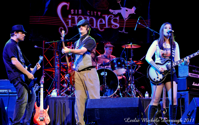 Roxy Gunn Rocks Vegas (INTERVIEW)