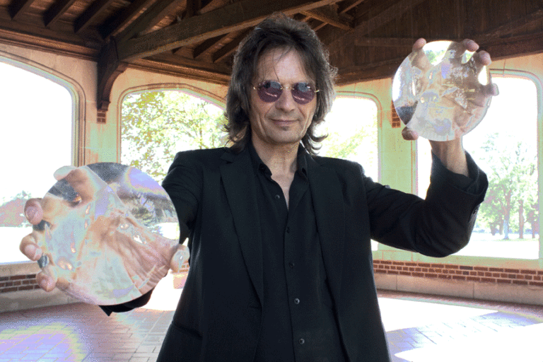 Dennis Dunaway of Original Alice Cooper Band (INTERVIEW)