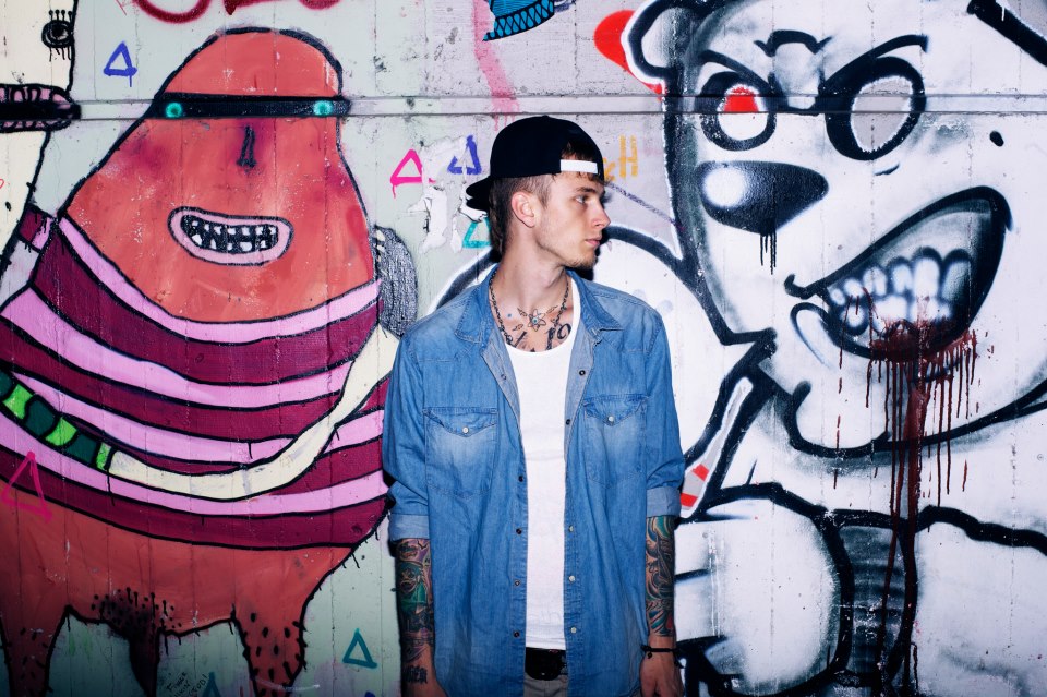 Machine Gun Kelly : Rocky Point Cantina, Tempe, AZ 5/3/13