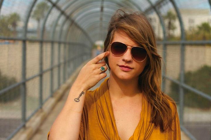 Lauren Farrah – “To The River”