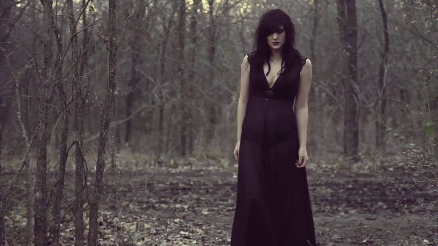 Watch Jessie Frye’s New Video “Never Been to Paris” – Premiere