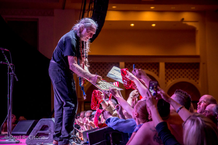 Willie Nelson – Henderson, Nevada  3/31/14