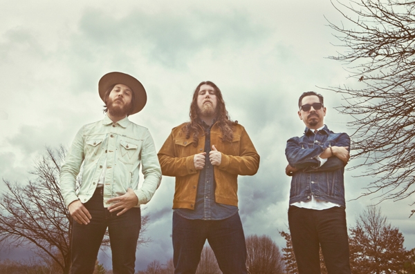 Spanish Gold Make Network TV Debut With “Out on the Street”