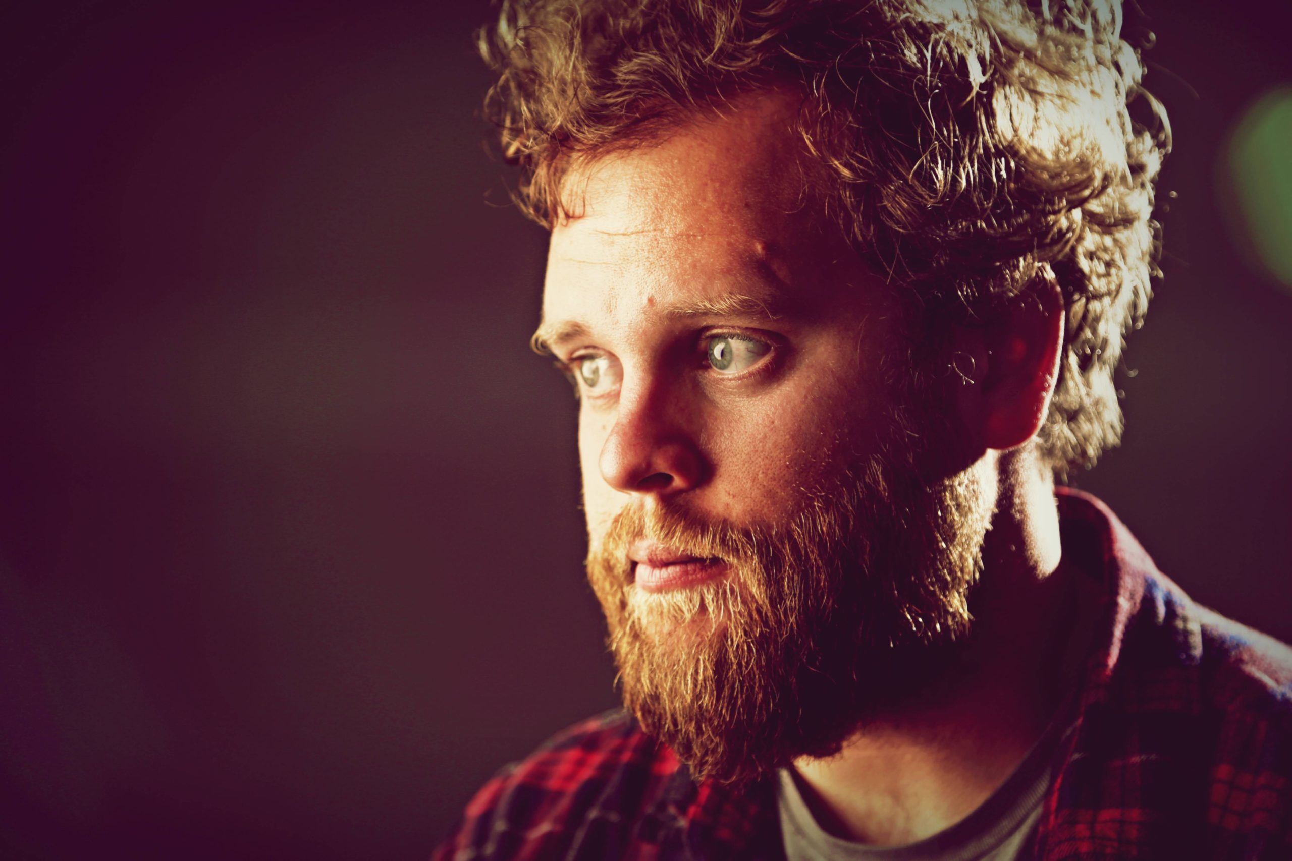 SONG PREMIERE: Jeffrey Martin – “Dogs in the Daylight”