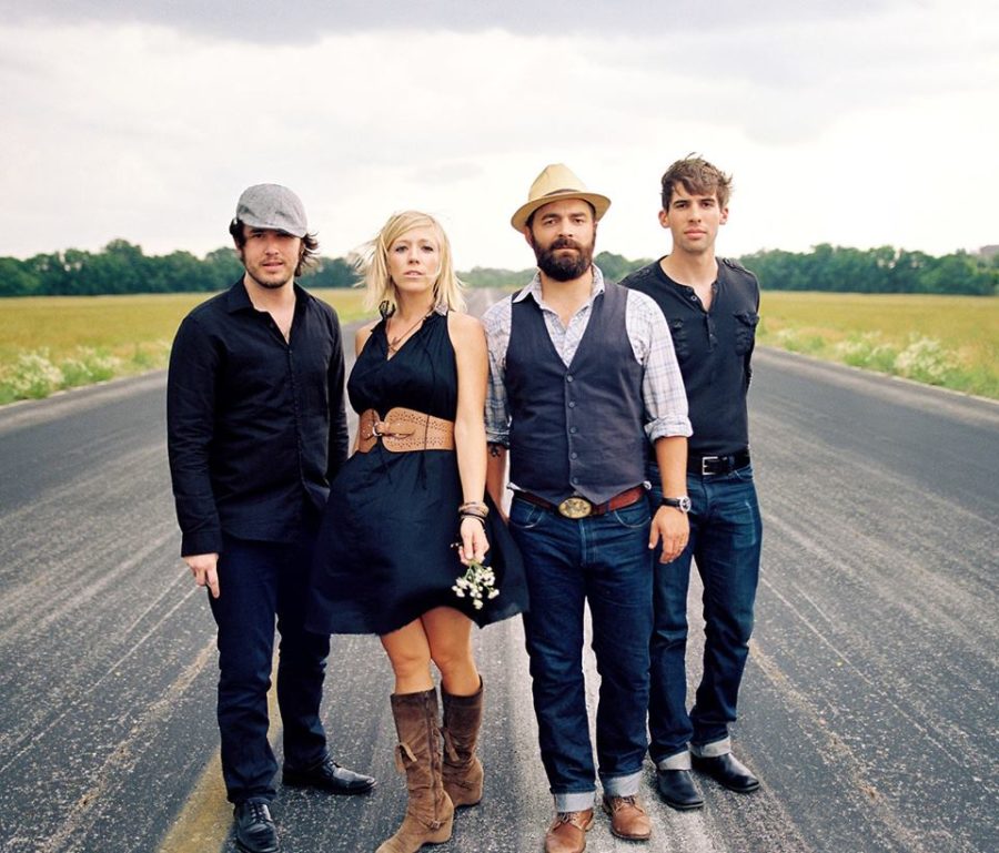 Drew Holcomb and The Neighbors Announce New Album – Medicine – Out 1/27