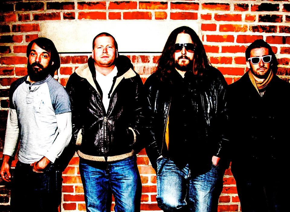 SONG PREMIERE: Sunshine Riot- “Dead Baby Cocaine Blues”