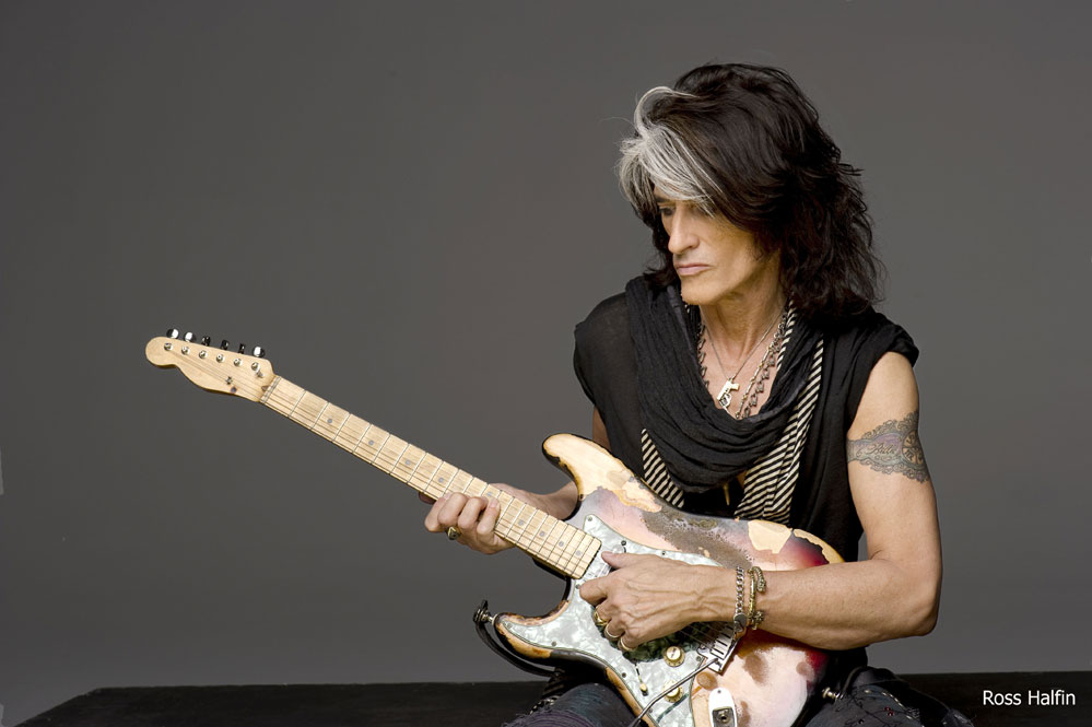 Joe Perry of Aerosmith Reminisces with Glide (INTERVIEW)
