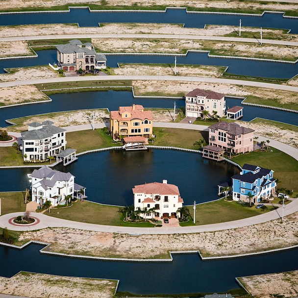 Modest Mouse – “Lampshades on Fire” (SONG REVIEW)