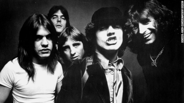 AC/DC Rocks “Sin City” During Bon Scott Era
