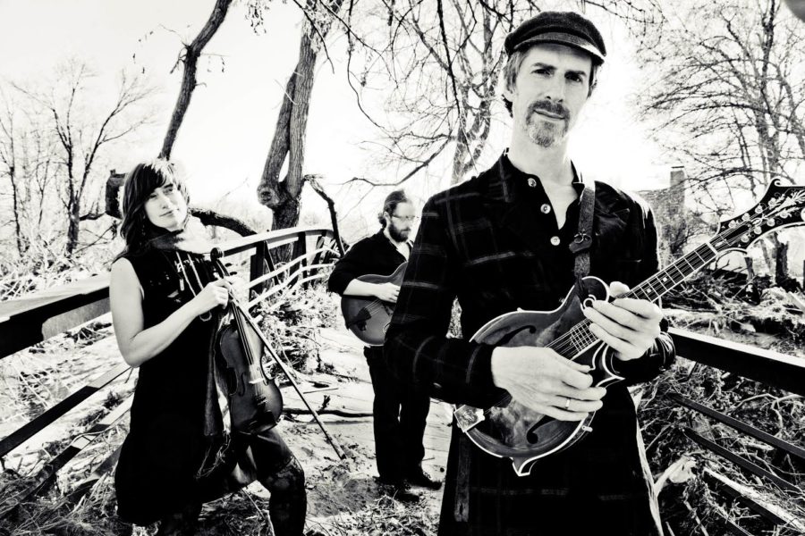 VIDEO PREMIERE: TAARKA – “Heart & Song”