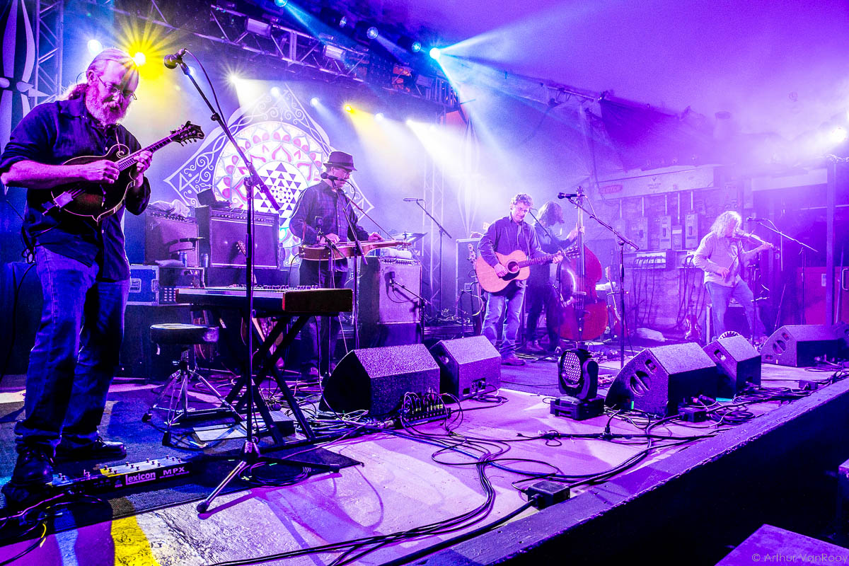 Railroad Earth To Kick Off 2016 With Winter Tour