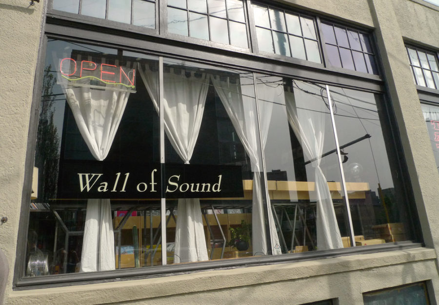 Vinyl Lives : Wall Of Sound – Seattle, WA
