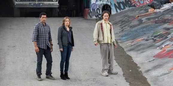 ‘Fear the Walking Dead’ Doesn’t Stray Far Off Course (TV Review)