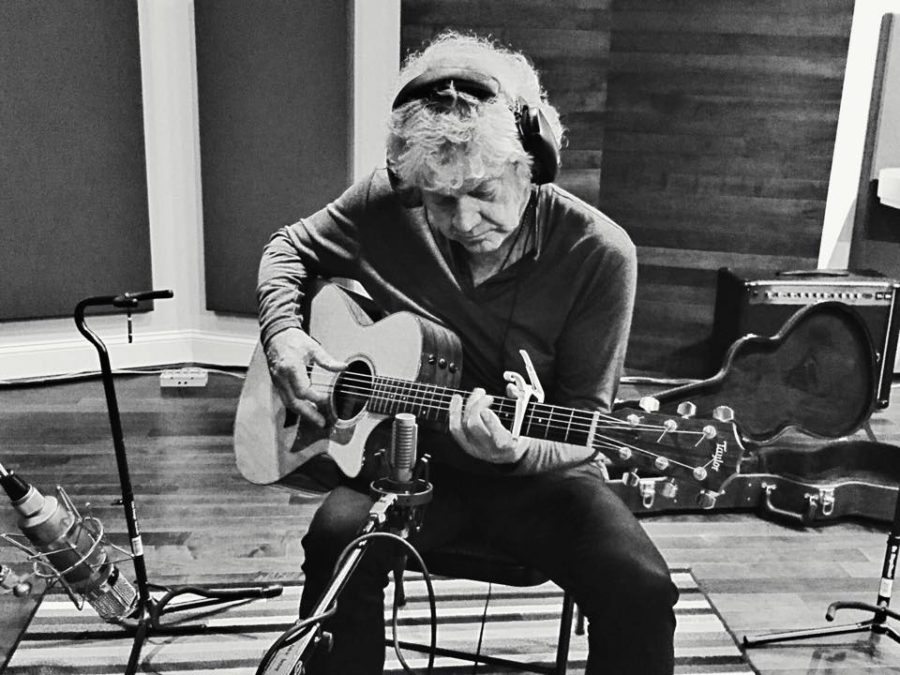 John Lodge of The Moody Blues Talks Solo Album & Another Cruise (INTERVIEW)