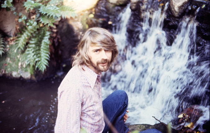 Legendary Sideman Spooner Oldham Talks Long Lost Solo Album (INTERVIEW)