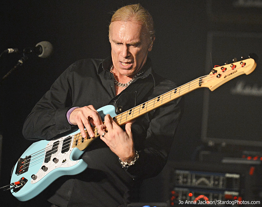 Billy Sheehan of the Winery Dogs Talks ‘Hot Streak’, Funk & Seeing Hendrix (INTERVIEW)