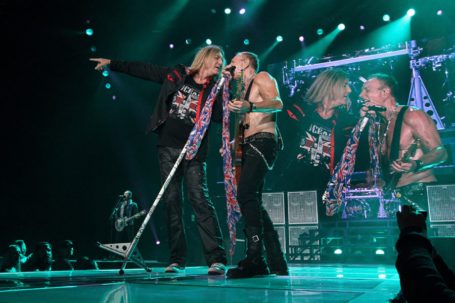 Def Leppard/Foreigner/Tesla – Xcel Energy Center, St. Paul, MN 10/5/15 (PHOTOS)