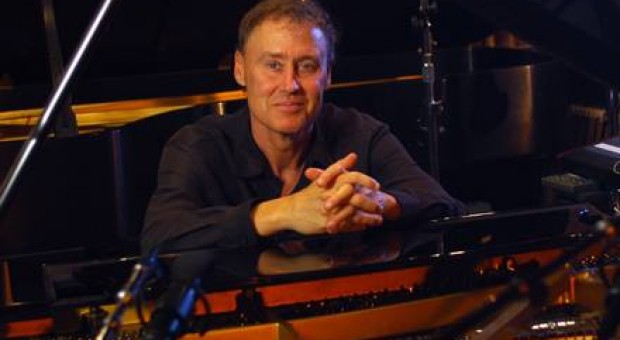 Happy 61st Birthday Bruce Hornsby – (Born 11/23/54)  (Watch “Preacher in the Ring” Live)