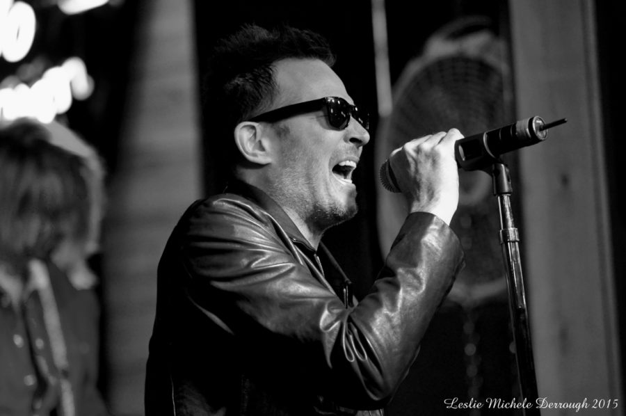 50 Years Ago Today – Late Enigmatic Lead Singer Scott Weiland Was Born (Watch Live in Vegas ’99)