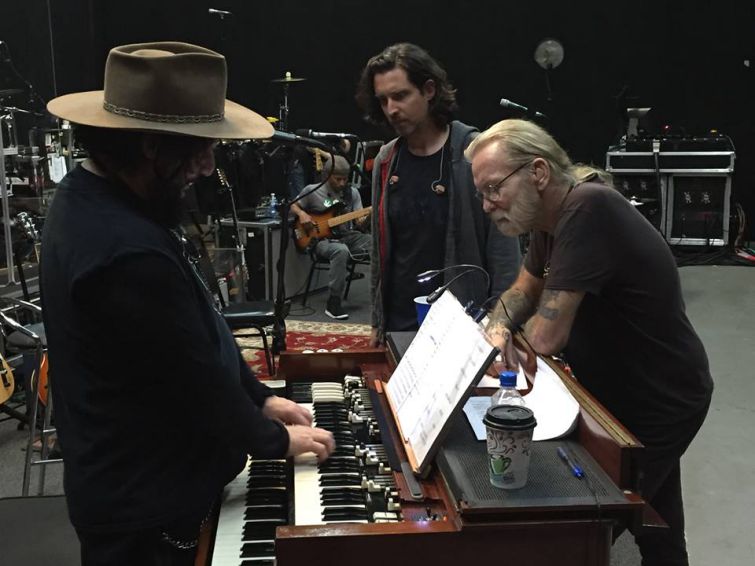 Scott Sharrard of Gregg Allman Band Talks Composing, Guitars, 2016 Laid Back Festivals, Co-Bills With ZZ Top