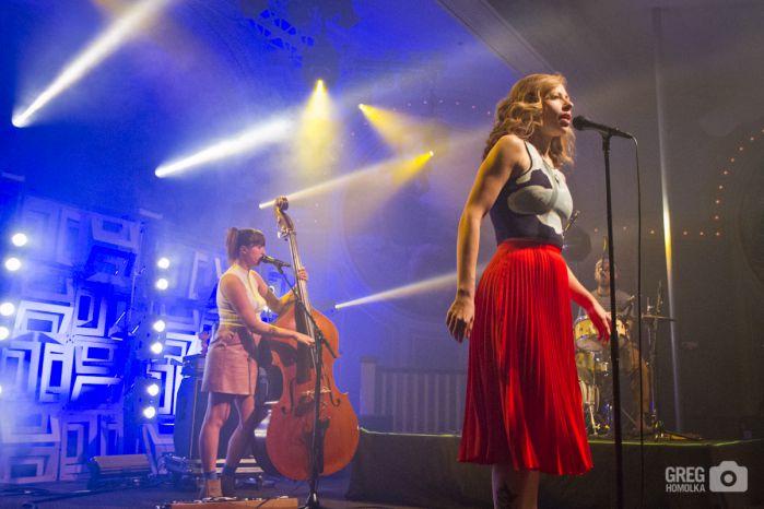 Lake Street Dive Make Portland’s Crystal Ballroom Weak in the Knees (SHOW REVIEW)