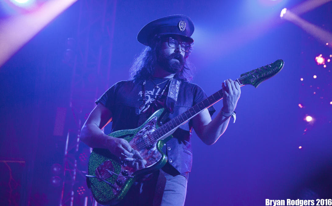 Bonnaroo 2016 – Pearl Jam, Band of Horses, Claypool Lennon Delirium, Big Grams Save Otherwise Lackluster Saturday (FESTIVAL RECAP)