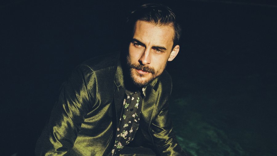 Robert Ellis Offers Most Catchiest Arrangements & Hooks Yet on Self Titled LP (ALBUM REVIEW)