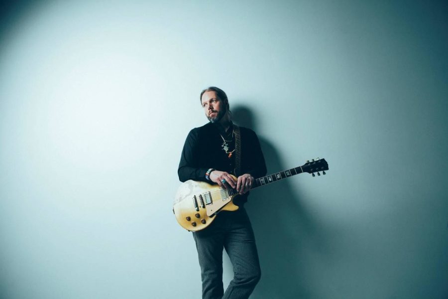 Rich Robinson Evolves Into Career Solo Artist With ‘Flux’ & Vinyl Aficionado (INTERVIEW)