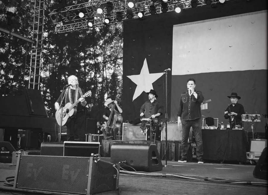 Willie Nelson & Family Bring Smiles And Country Hits To Oregon’s Edgefield (SHOW REVIEW)