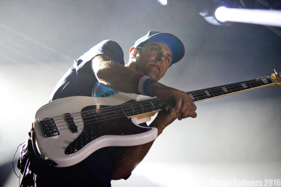 Umphrey’s McGee Inspires Overused Terms “Heater” & “Epic” In Charlotte (SHOW REVIEW/PHOTOS)