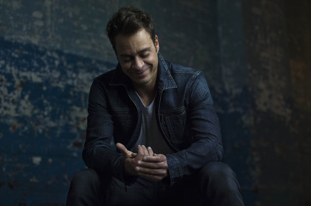 Amos Lee Leaves Twang For Soul on ‘Spirit’ (ALBUM REVIEW)
