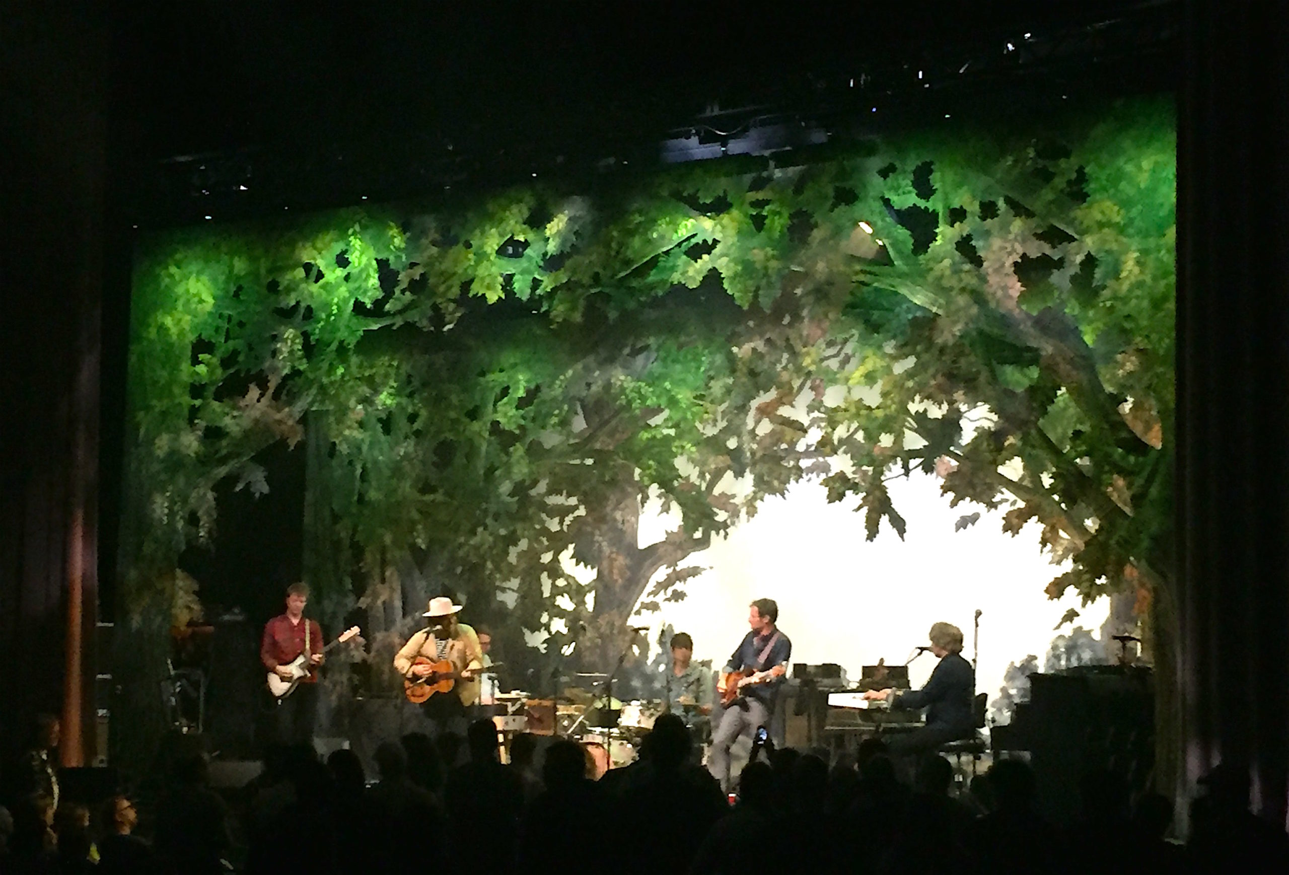 Wilco Tap Into Creative Setlist With ‘Schmilco’ Songs, Rarities, Fan Favorites In Portland (SHOW REVIEW)