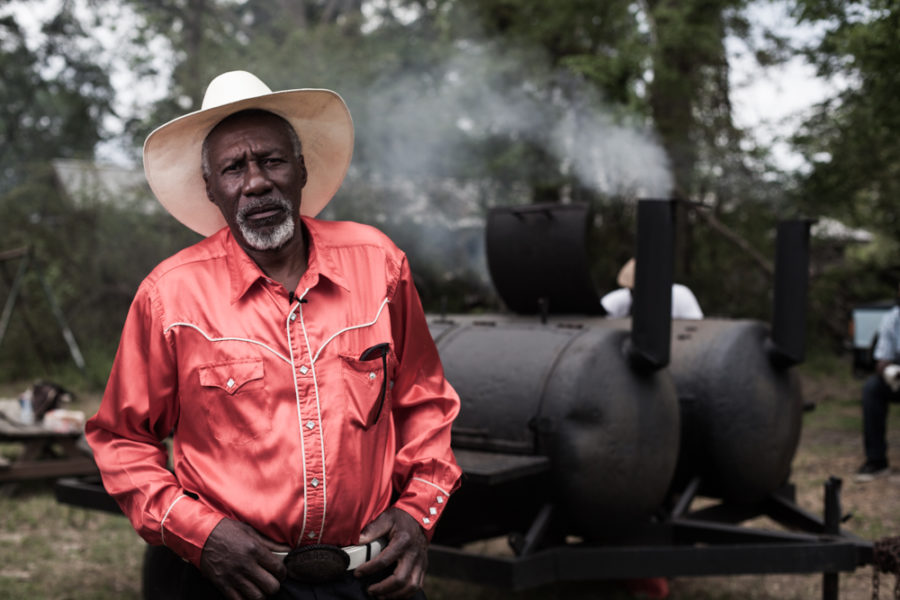 SONG PREMIERE: Bluesman Robert Finley Ponders Life’s Big Questions With “Is It Possible to Love 2 People”