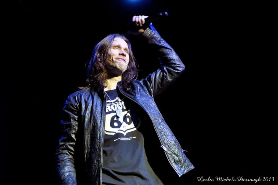 Slash, Alter Bridge & Solo Artist – Myles Kennedy Fronts It All (INTERVIEW)