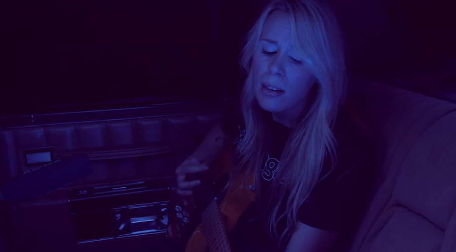 VIDEO PREMIERE: Elise Davis Shares One Car. One Mic. One Guitar. Performance of “Pretty Girl”