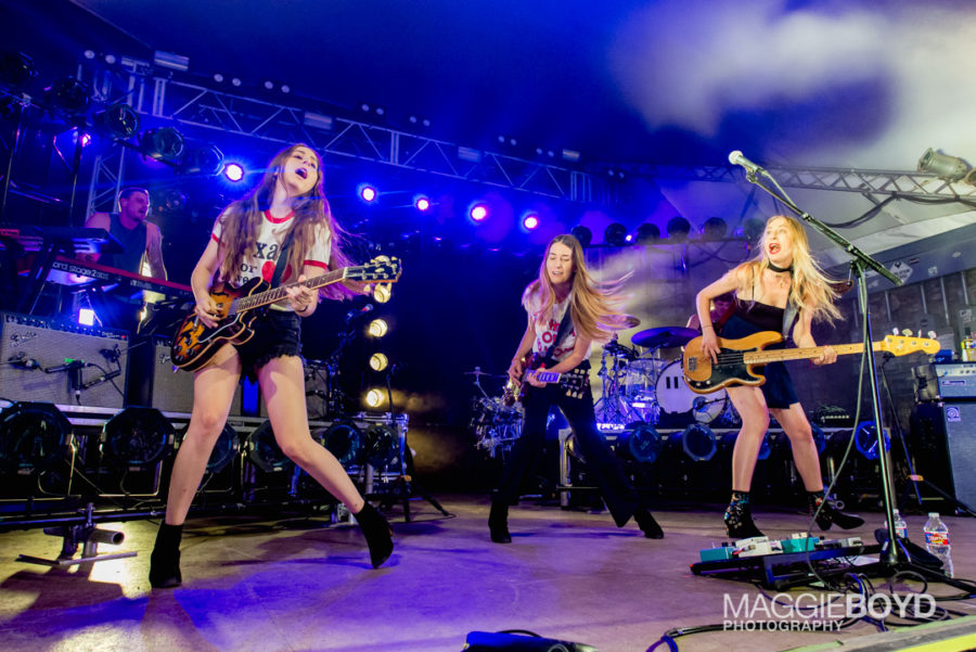 HAIM Bring Big Exuberant Pop To Stubb’s In Austin (PHOTOS)
