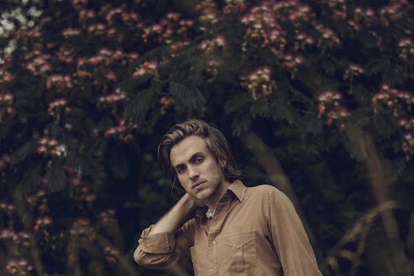 Andrew Combs Signs To New West Records and Announces New LP ‘Canyons Of My Mind’