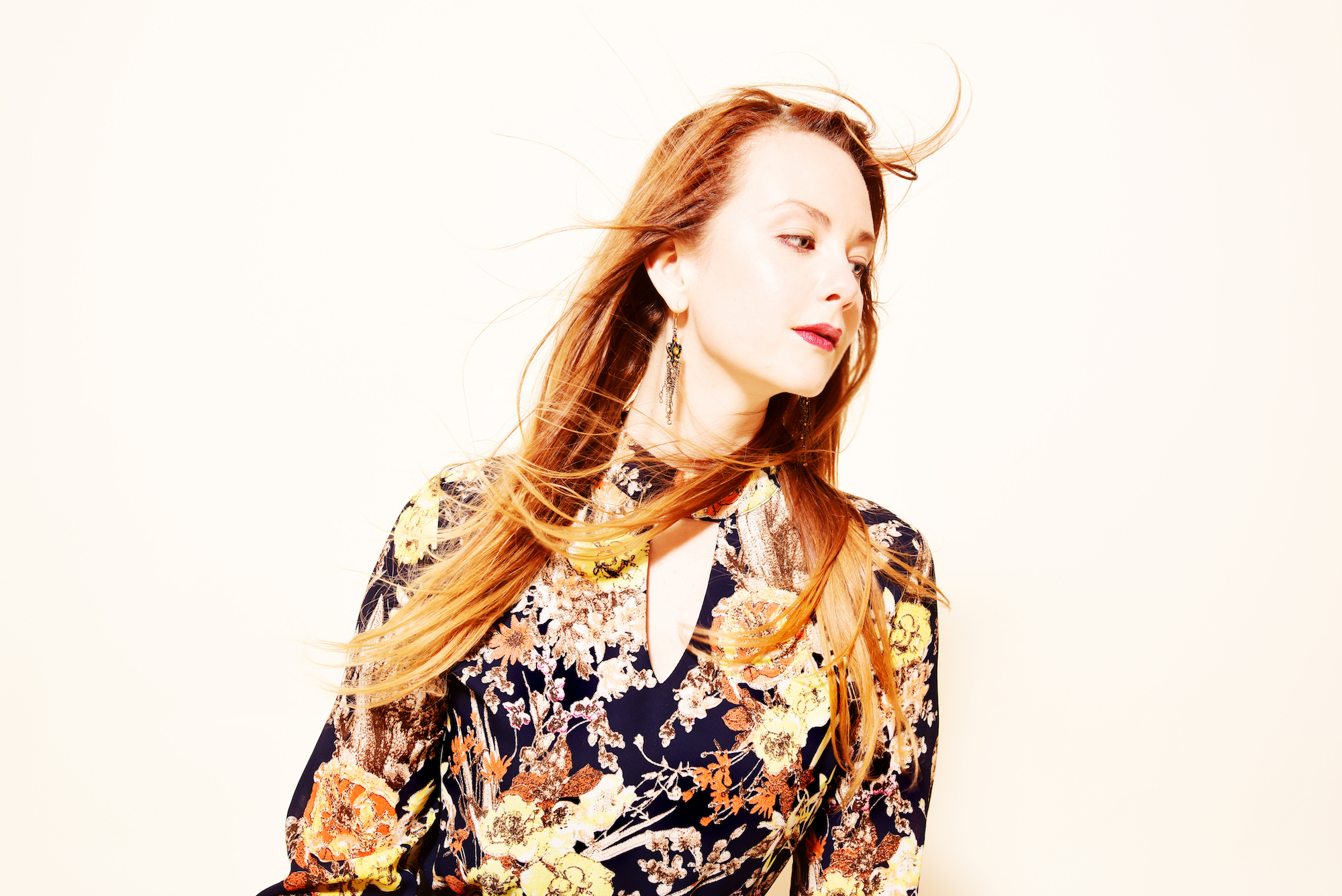 SONG PREMIERE: Natalie Cressman Channels Hip-hop and R&B On “Love Me Blind”