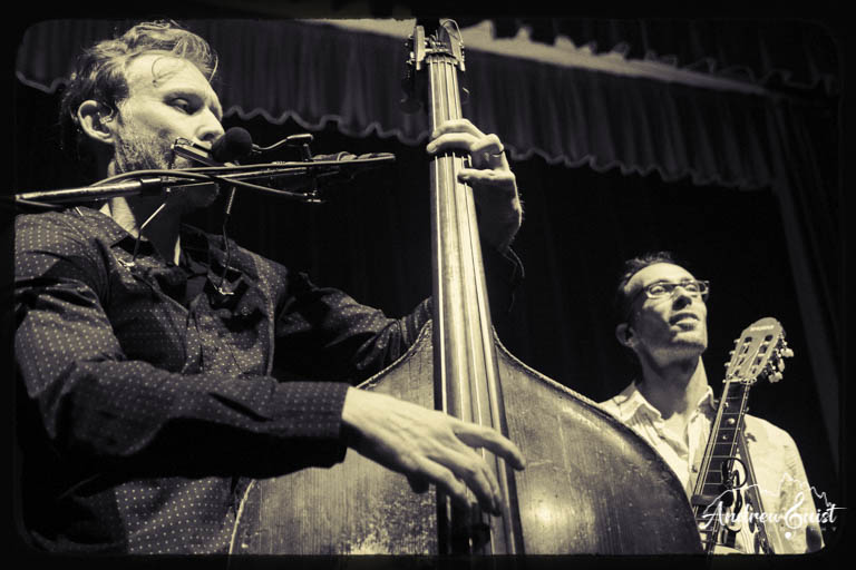 The Wood Brothers & Shook Twins Cozy Up Santa Cruz (SHOW REVIEW/PHOTOS)