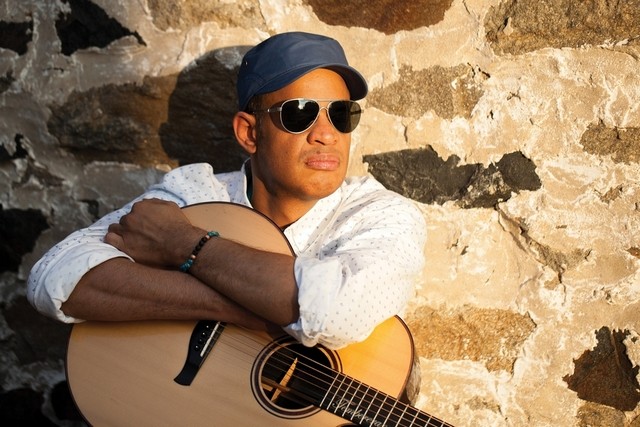 Raul Midón Announces Ninth Album, ‘Bad Ass and Blind’, Shares Tour Dates