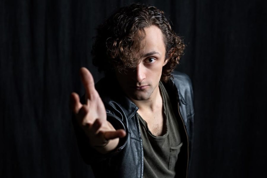 SONG PREMIERE: Lunar Electric (Dre DiMura) Offers Blazing Ferocity on “Barnburner”