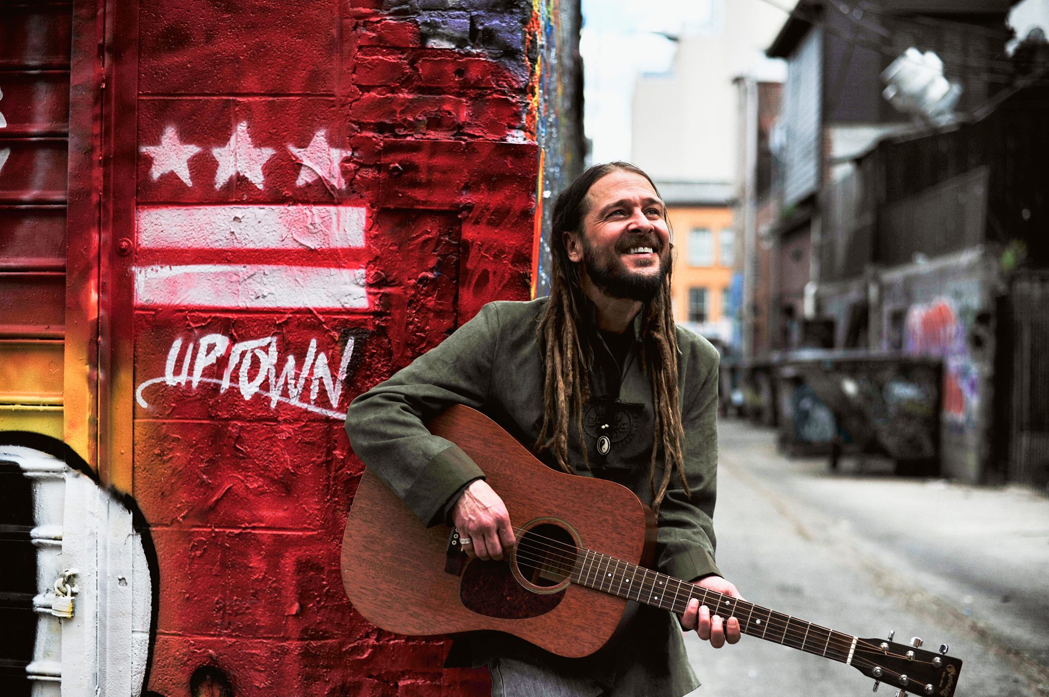 SONG PREMIERE: Christos DC Puts Reggae Spin On Classic Greek Tune “Ρoλόι κομπολόι (Watch Rosary”