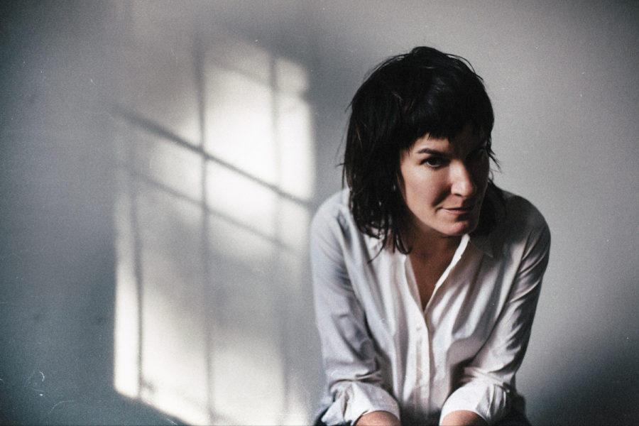 Jen Cloher Opts For Intimate Garage Rock Sound on Self-Titled LP (ALBUM REVIEW)
