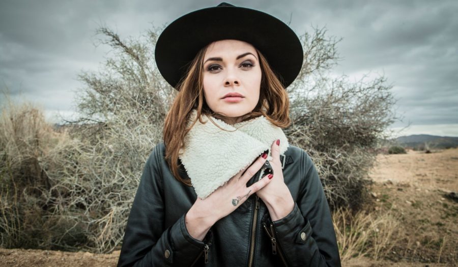 SONG PREMIERE: HoneyHoney’s Suzanne Santo Shines With Soulful Tune “Best Out of Me”